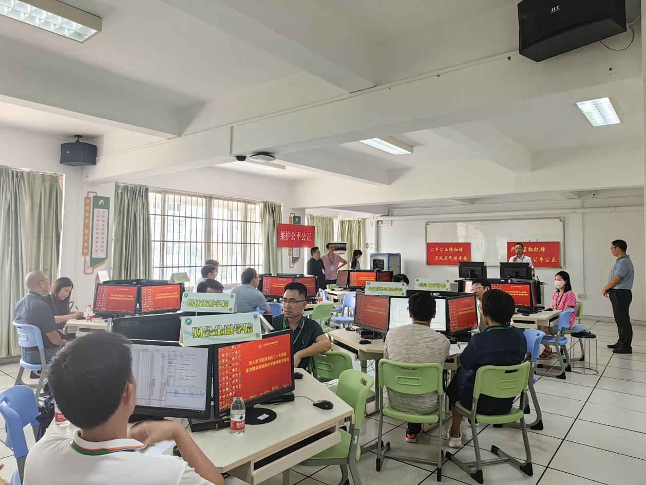 8f8b85edc3e323503b875c2fce81335