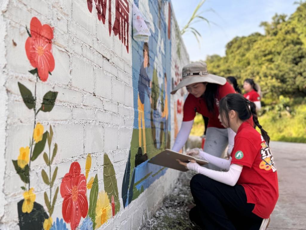 红色印记实践团过程性照片