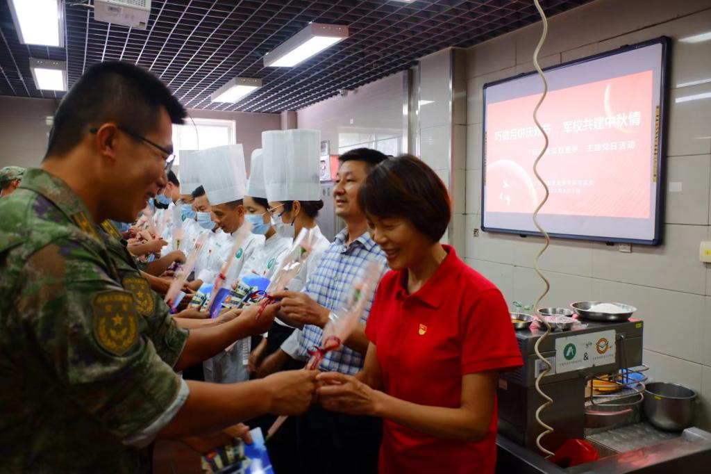 96570b6e3d9f52d7cbbb312aef506ee