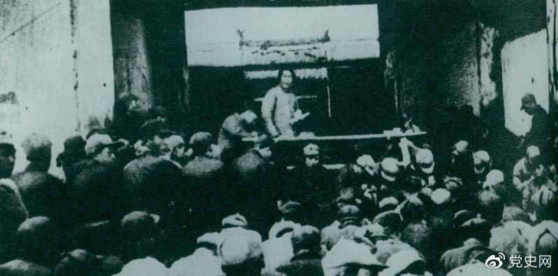 1935年12月27日,毛泽东在陕北瓦窑堡党的活动分子会议上作《论反对日本帝国主义的策略》报告。