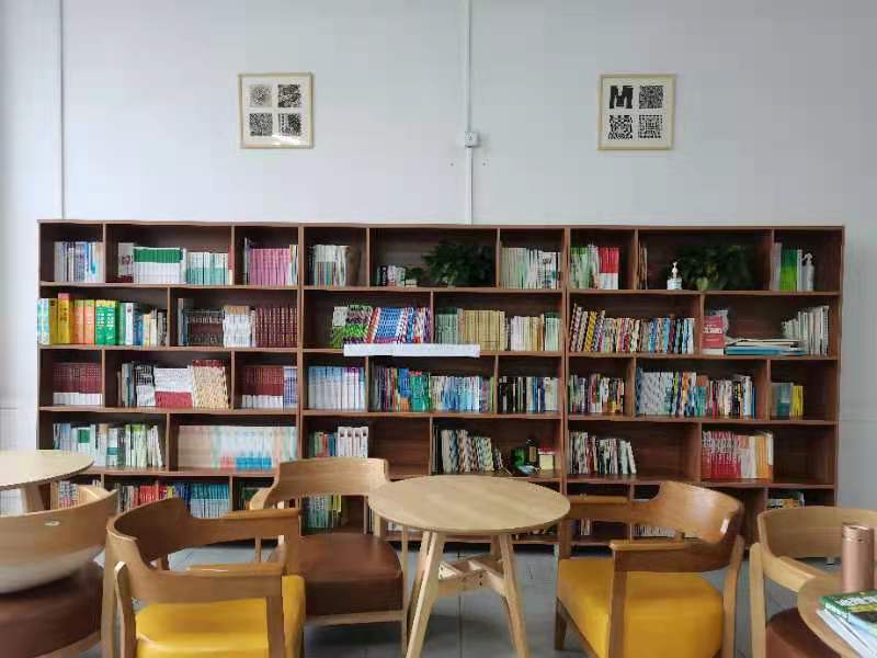 说明: 3c8221fe9b7106ef6050c0344af27ea