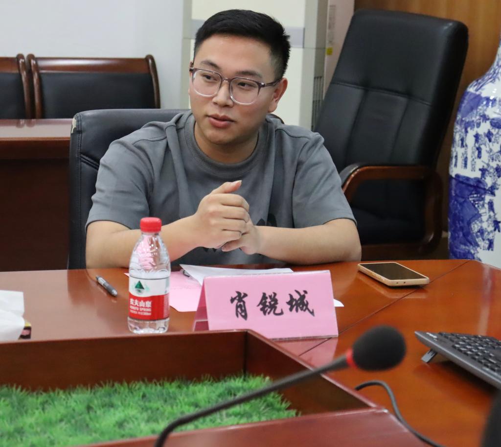 b94556f3814997df4ef9e97f870ebe5