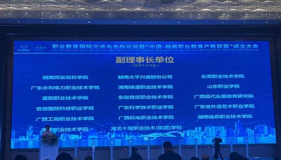 说明: 988beec92cad6eb680f7c1b1e73df99