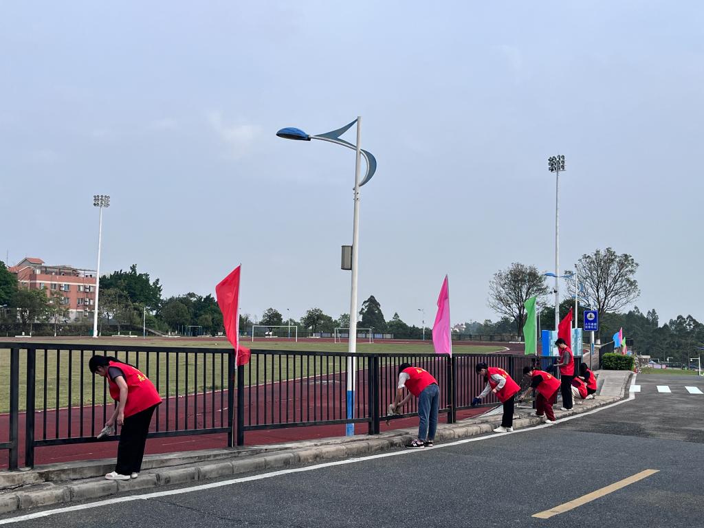 图:清洁校园照片